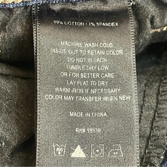 Kut From the Kloth Catherine Distressed Boyfriend Jeans 4 - Picture 6 of 9